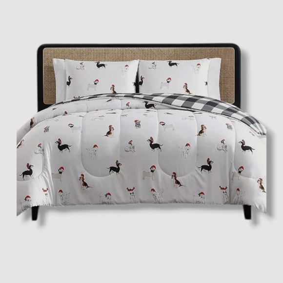 Hallmart Other - Hallmart Collectibles White Holiday Pups 2-Pc. Comforter Set: Twin